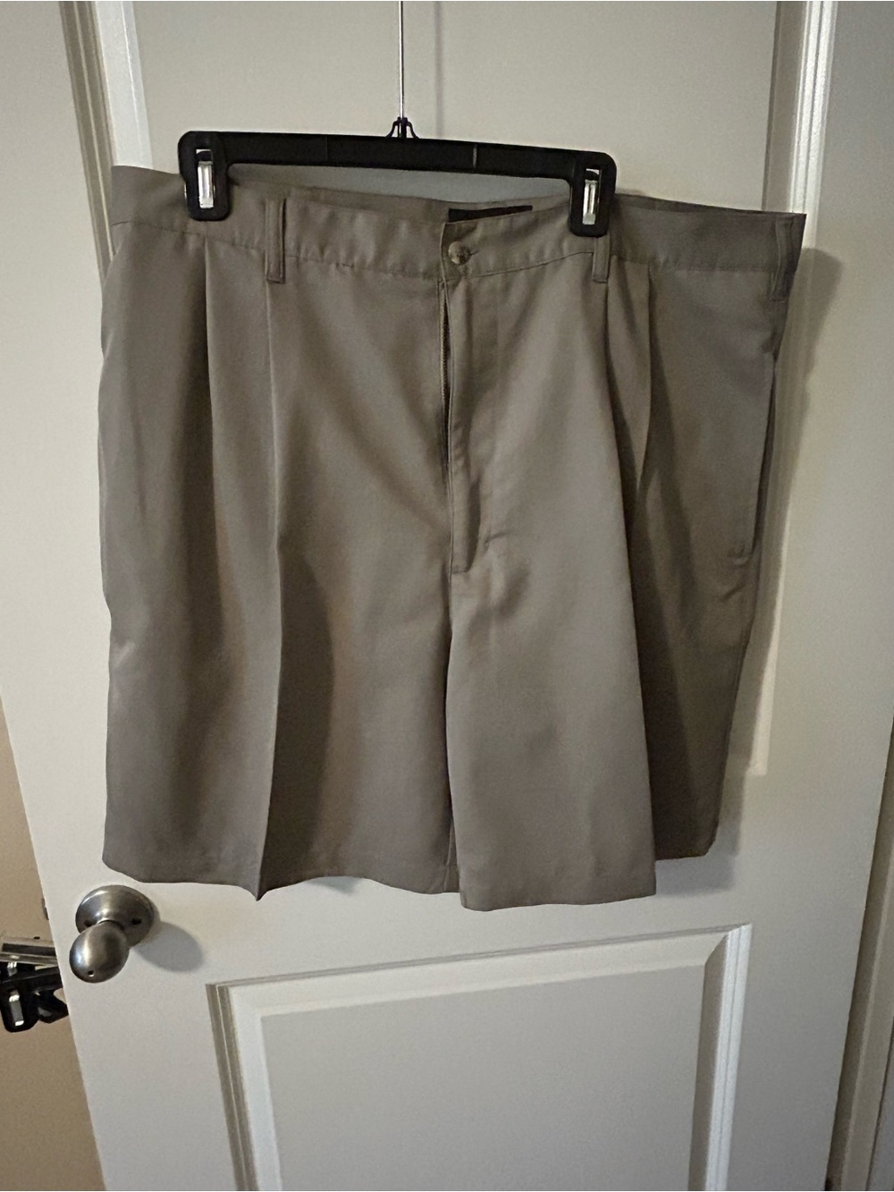 croft & barrow Men's pleated Front Shorts - Taupe/Beige